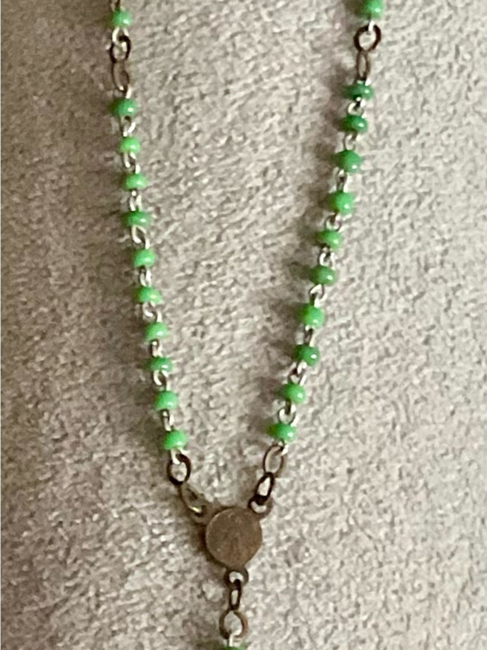 Vintage Tiny Green Beaded Glass Rosary - 8-1/4” - Picture 10 of 10